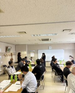 建設業安全大会で主体性と安全意識向上について学ぶ参加者