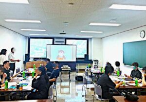 テクノス北海道の社員研修でコミュニケーション研修を行う様子